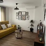 Casas De Lola Candeleda