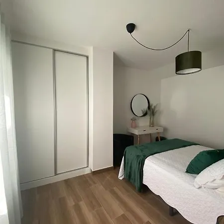 Casas De Lola Candeleda