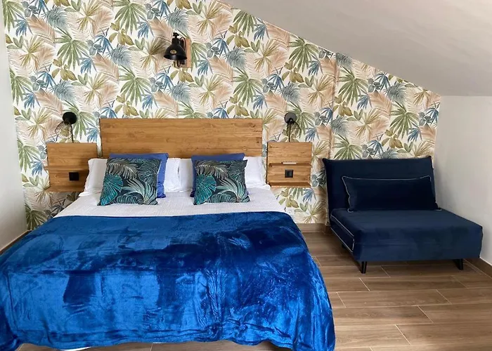 Casas De Lola 칸델레다